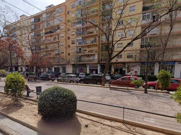 Business premises for sale in Calle Calle Doctor Manuel Candela