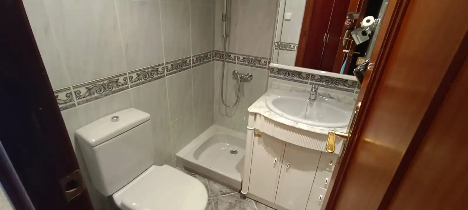 Bany de Pis en venda en Tavernes Blanques amb Balcó