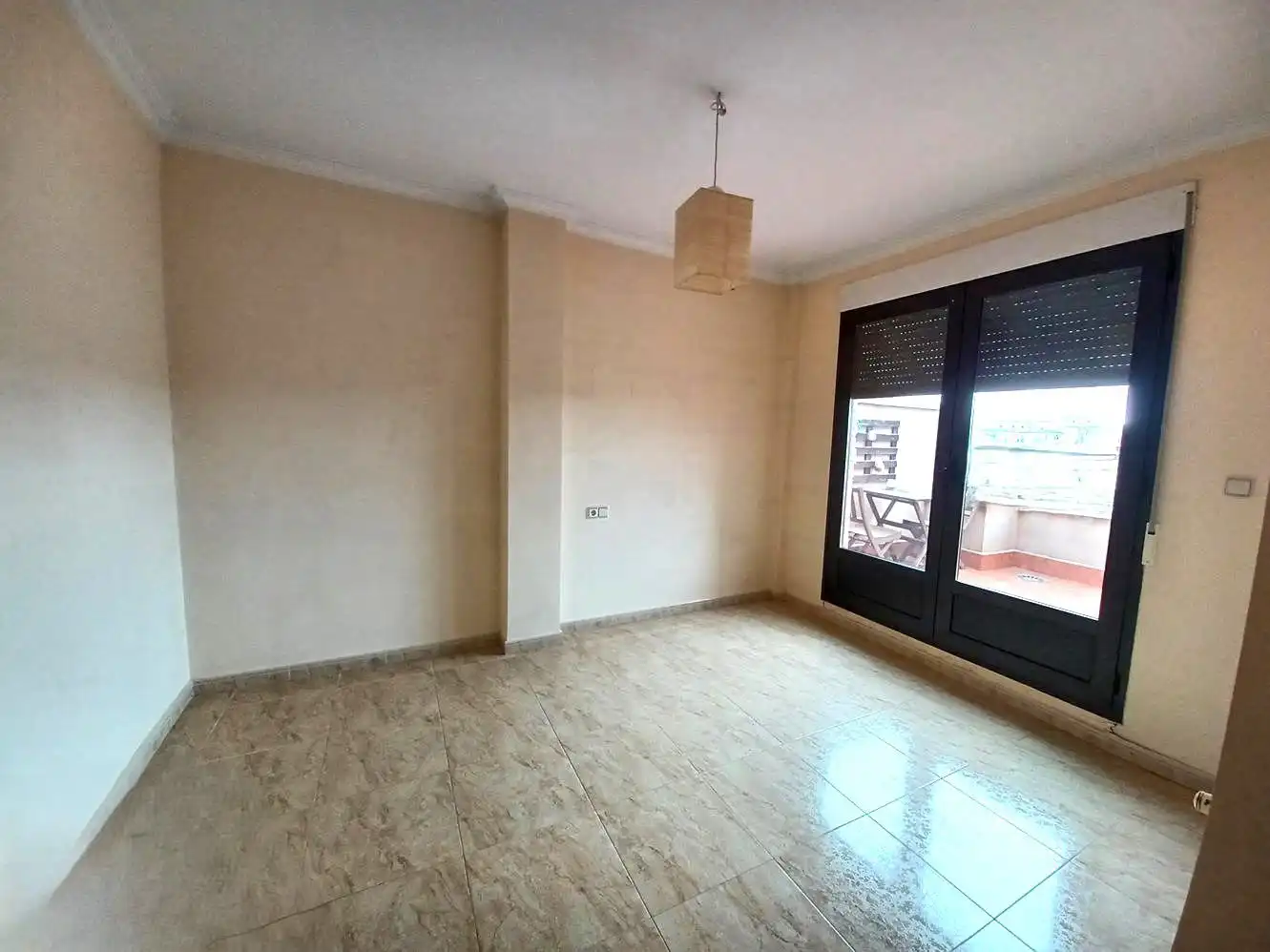 Wohnung zum Verkauf in La Roda mit Heizung, Terrasse und Abstellraum
