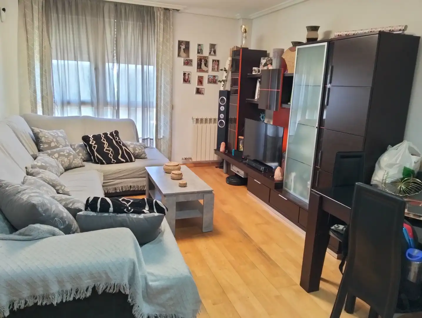 Sala de estar de Dúplex en venta en Cadrete con Aire acondicionado, Calefacción y Parquet