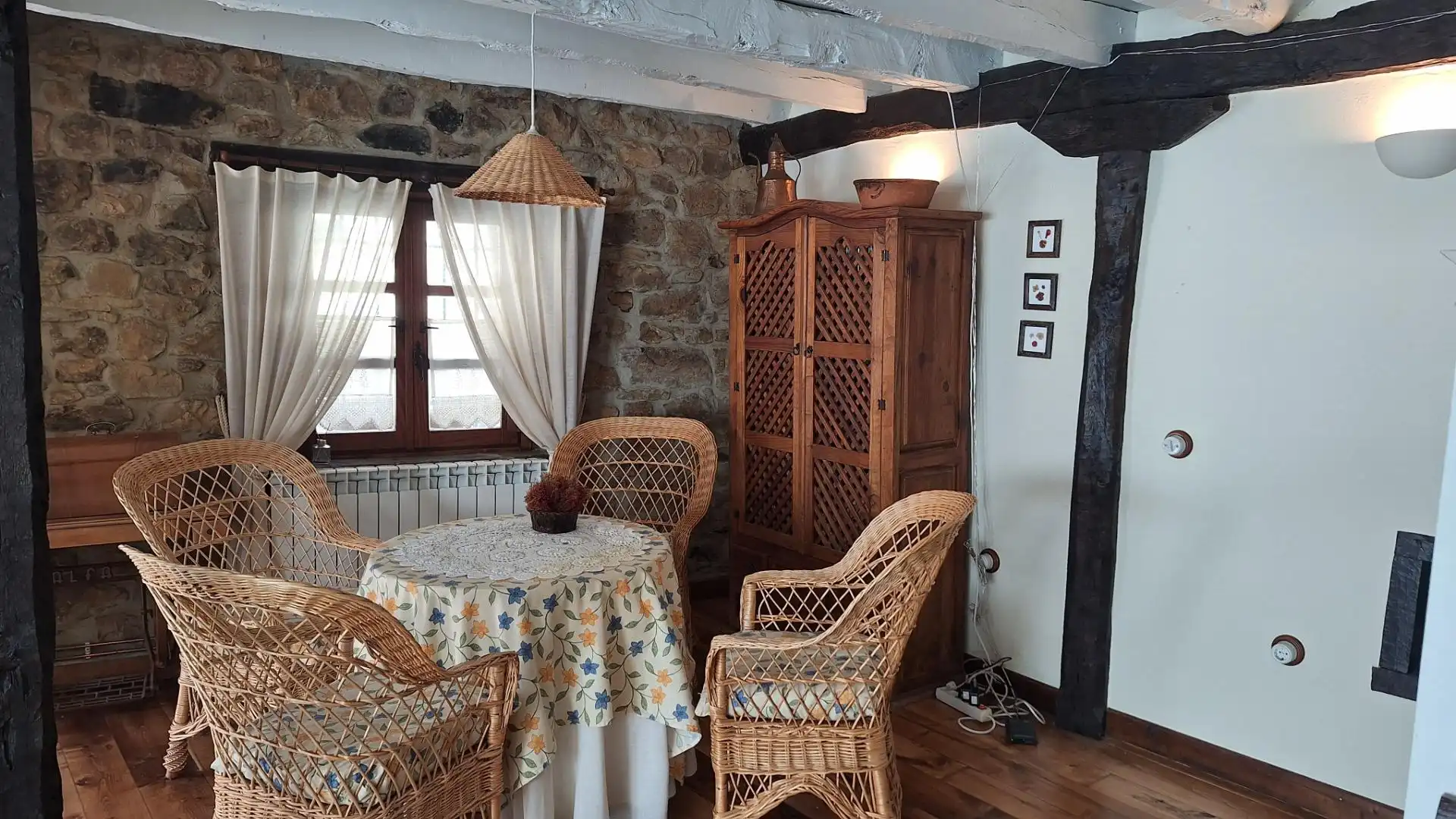 Comedor de Casa o chalet en venta en Camaleño con Calefacción, Trastero y Balcón