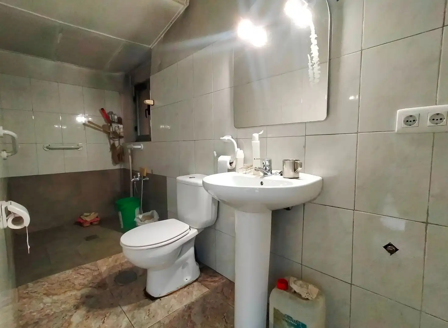 Baño de Finca rústica en venta en Pravia con Jardín privado