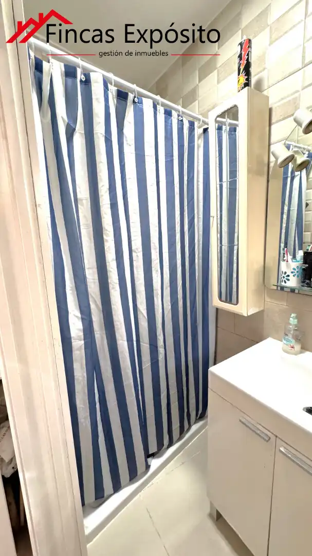 Bany de Casa o xalet en venda en Vélez-Málaga amb Aire condicionat, Moblat i Forn
