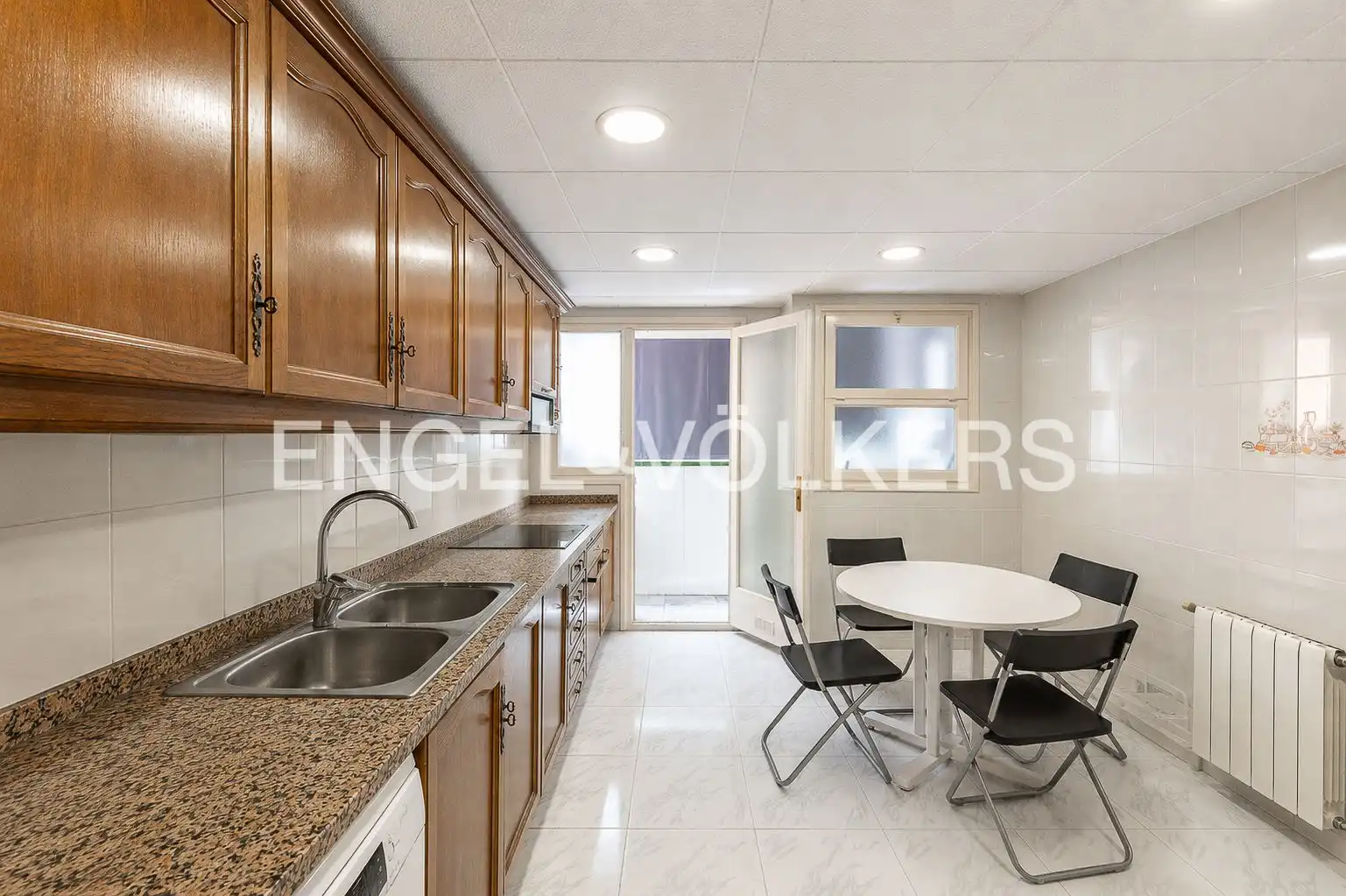 Cocina de Piso en venta en Canet de Mar con Calefacción y Terraza