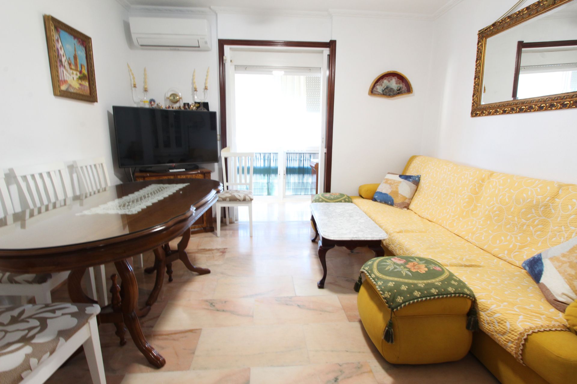 Bedroom of Flat for sale in  Sevilla Capital  with Air Conditioner and Terrace