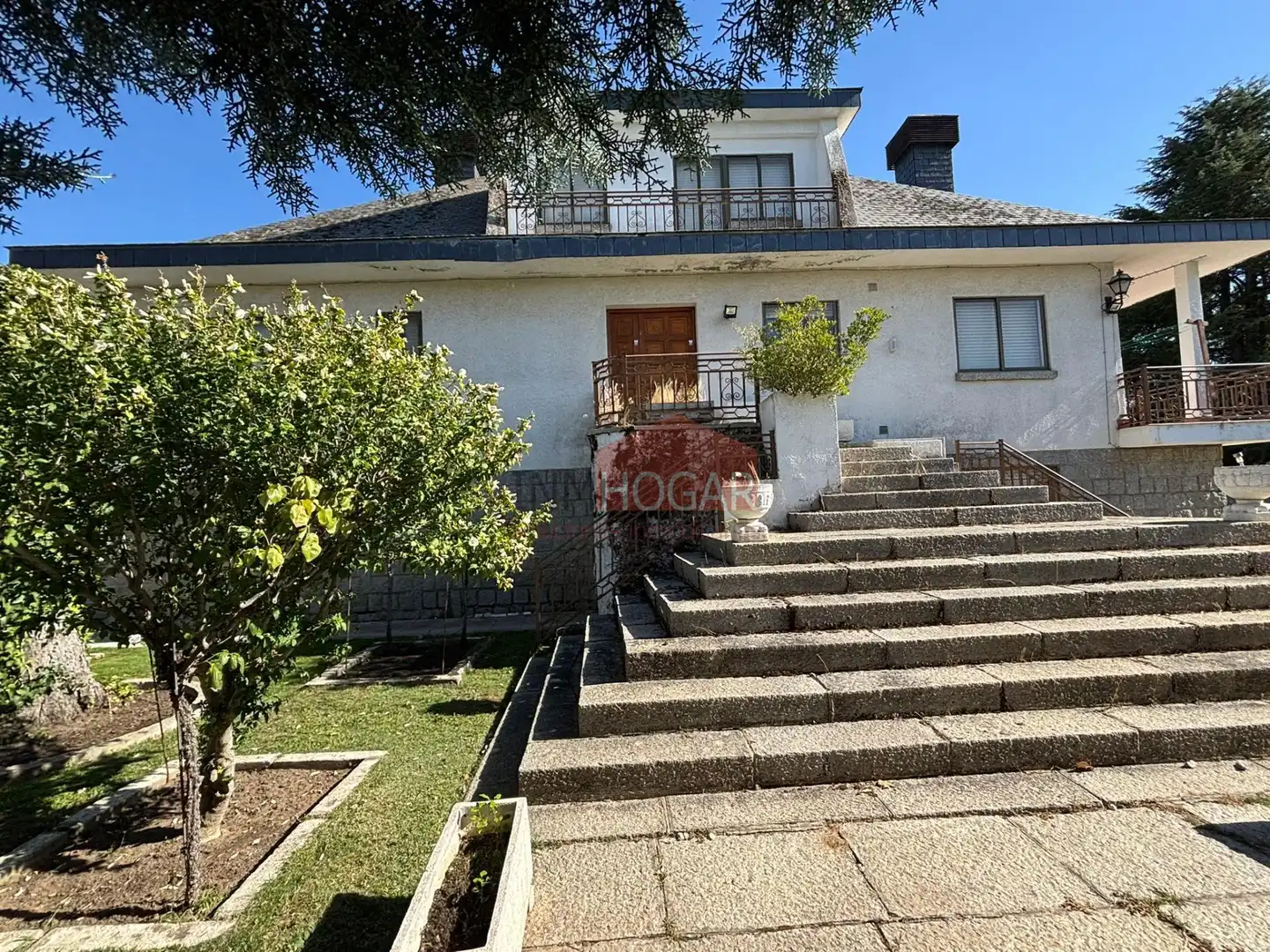 Vista exterior de Casa o xalet en venda en Ávila amb Calefacció, Jardí privat i Traster
