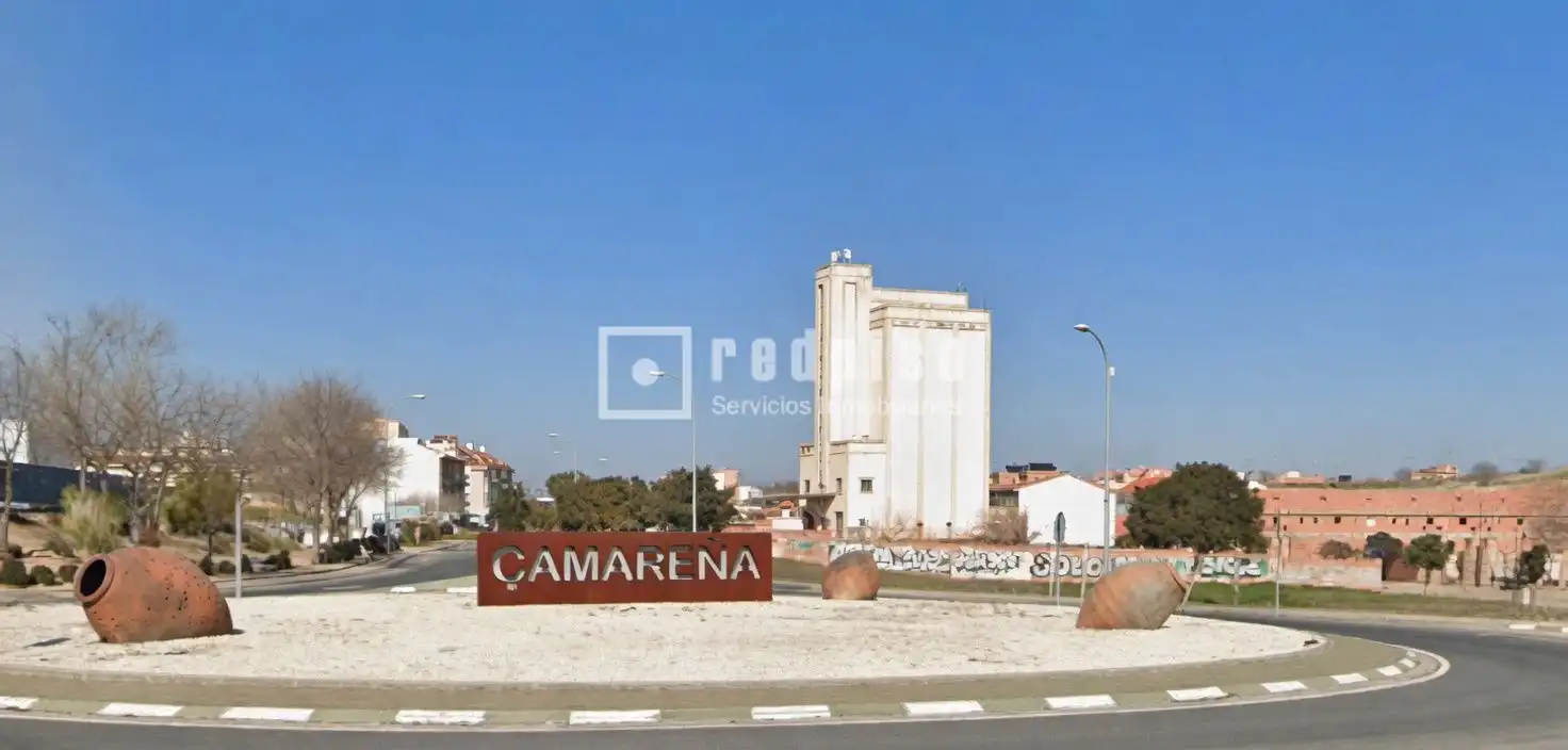 Vista exterior de Casa o xalet en venda en Camarena amb Aire condicionat, Calefacció i Terrassa