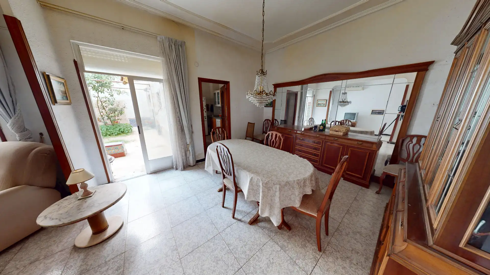Menjador de Edifici en venda en Alicante / Alacant