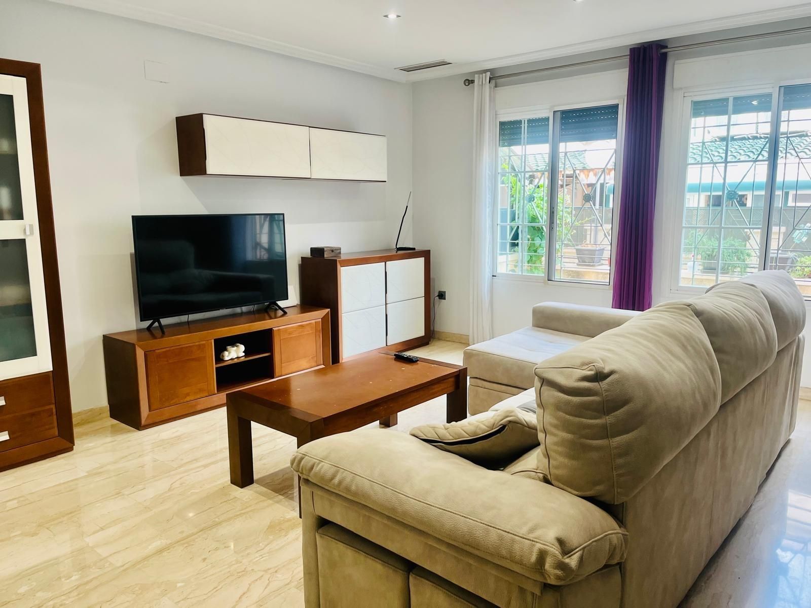 Sala d'estar de Dúplex en venda en Elche / Elx amb Aire condicionat, Calefacció i Terrassa