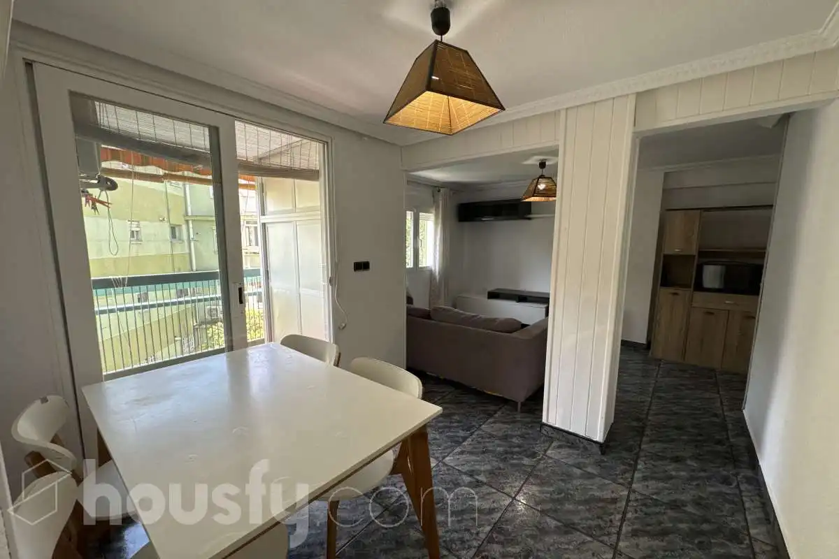 Sala de estar de Piso de alquiler en Alcalá de Henares con Aire acondicionado, Calefacción y Balcón