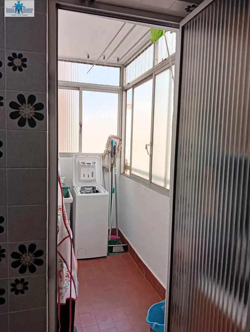 Balcony of Flat for rent in Albacete  with Air Conditioner, Parquet flooring and Furnished