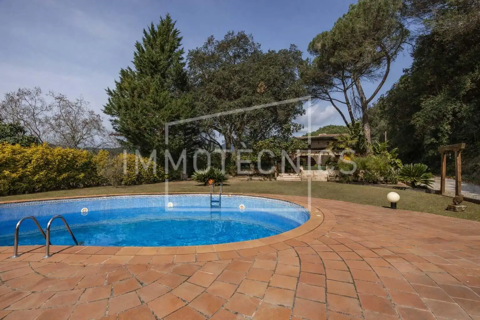 Jardí de Finca rústica en venda en Sant Iscle de Vallalta amb Calefacció, Jardí privat i Piscina