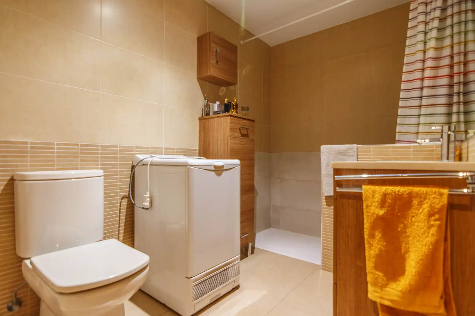 Bathroom of Flat for sale in El Carbayedo - El Quirinal