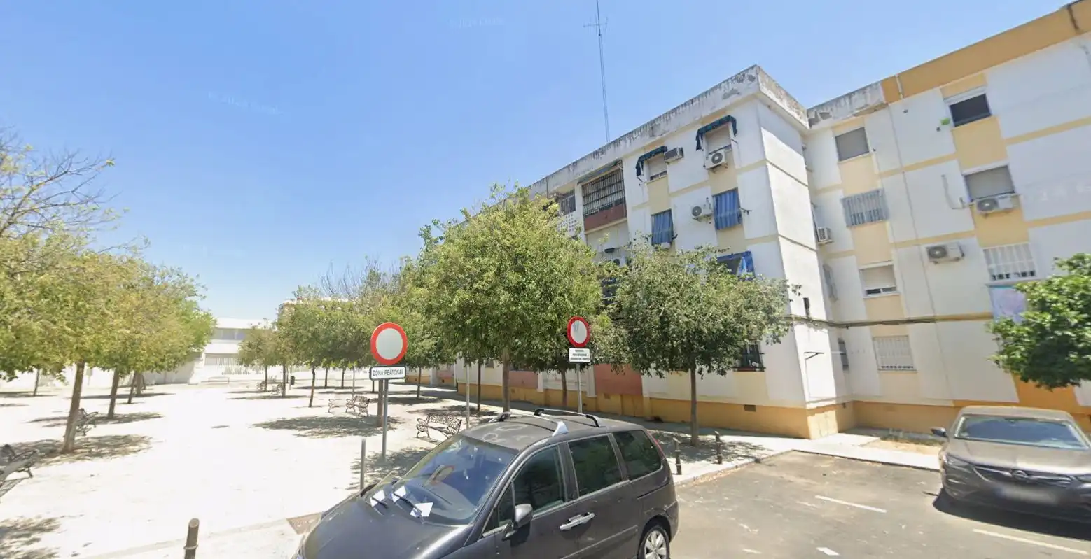 Vista exterior de Piso en venta en Sevilla