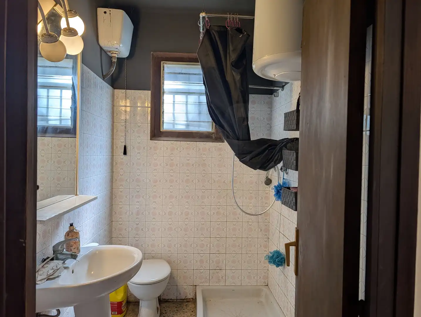 Bathroom of Houses for sale in Vilanova i la Geltrú  with Heating, Terrace and Swimming Pool