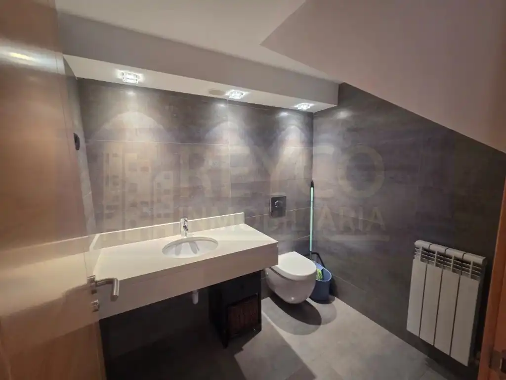 Bathroom of Apartments for sale in  Logroño