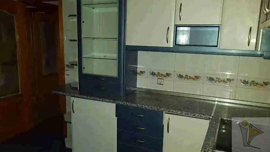 Piso con ascensor en venta en CL SEGOVIA, imagen 3