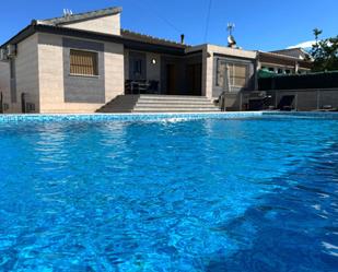 Swimming pool of House or chalet for sale in Torrevieja  with Air Conditioner, Terrace and Swimming Pool