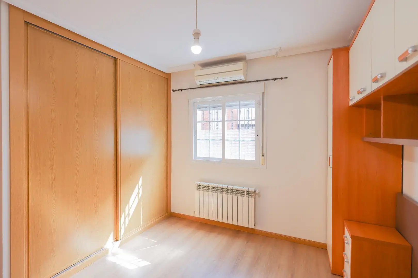 Dormitori de Apartament en venda en Madrid amb Aire condicionat, Calefacció i Parquet