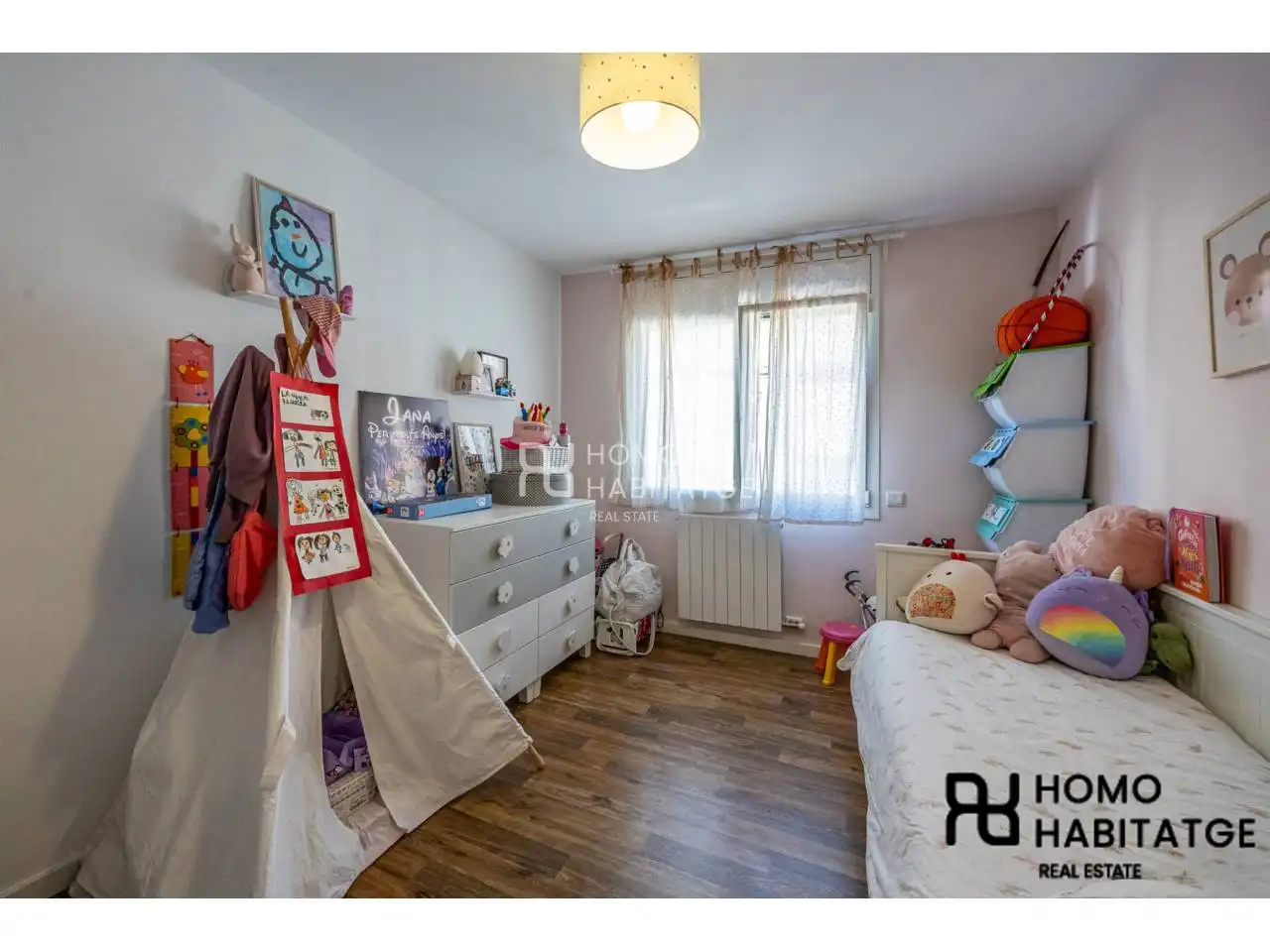 Dormitori de Dúplex en venda en Sabadell amb Aire condicionat, Calefacció i Parquet