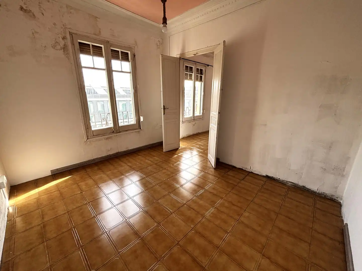 Habitación de Piso en venta en Barcelona con Balcón