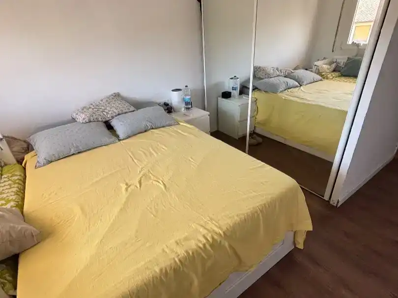 Dormitori de Casa adosada en venda en Corbera de Llobregat amb Aire condicionat i Balcó