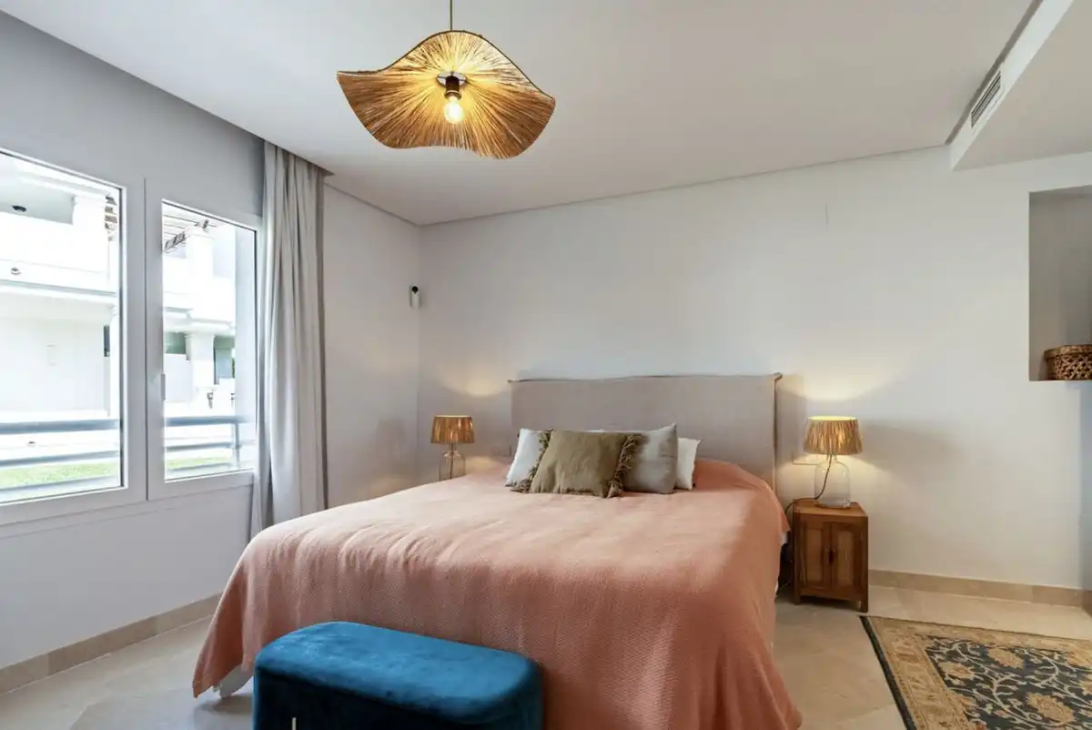Schlafzimmer von Maisonette zur Miete in Marbella mit Klimaanlage, Terrasse und Abstellraum