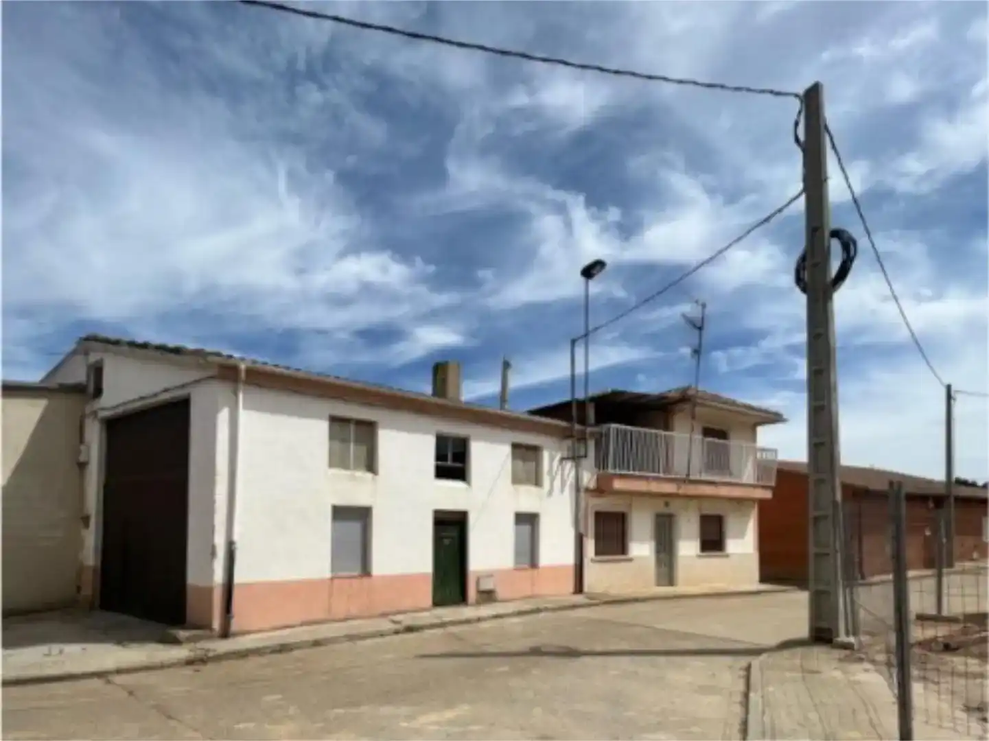 Vista exterior de Pis en venda en Matadeón de los Oteros, León