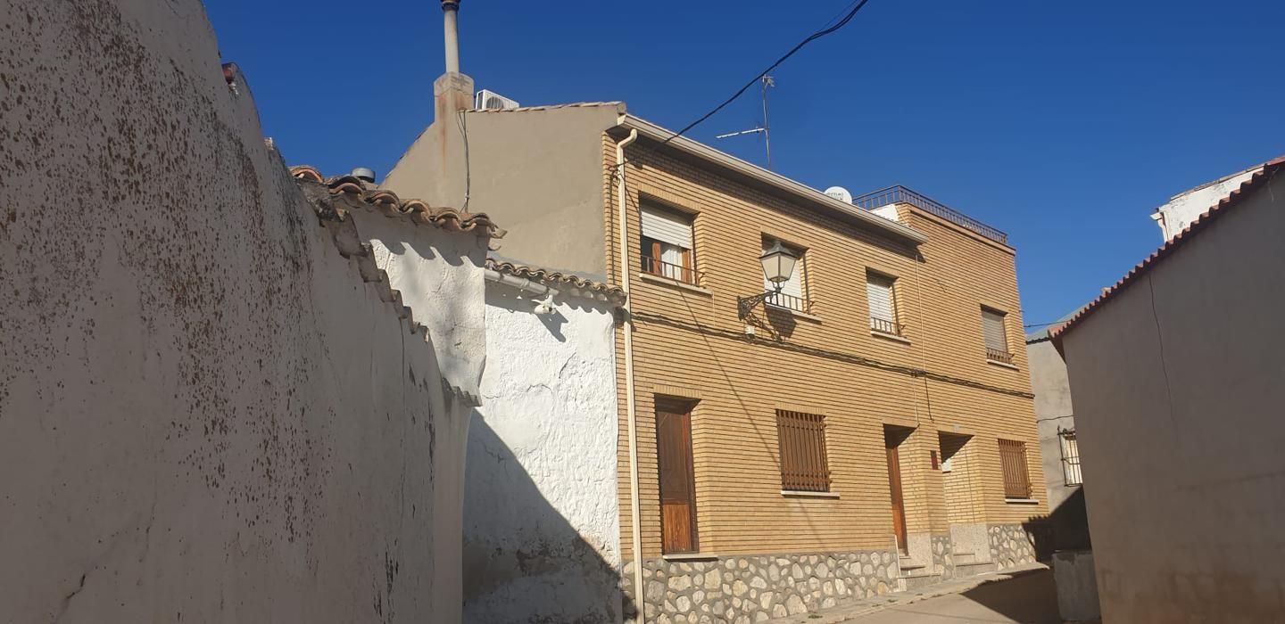 Exterior view of House or chalet for sale in El Acebrón    with Air Conditioner, Terrace and Furnished