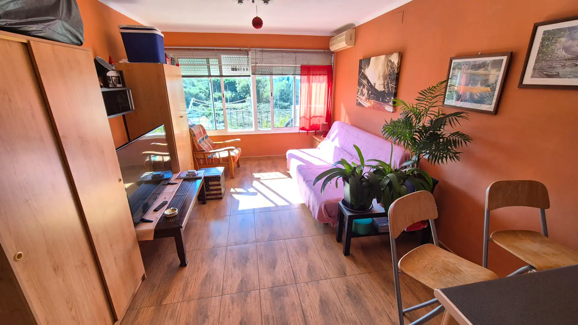 Sala d'estar de Estudi en venda en Mas Mora - Sant Daniel
