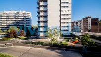 Exterior view of Flat for sale in  Madrid Capital  with Air Conditioner, Terrace and Swimming Pool