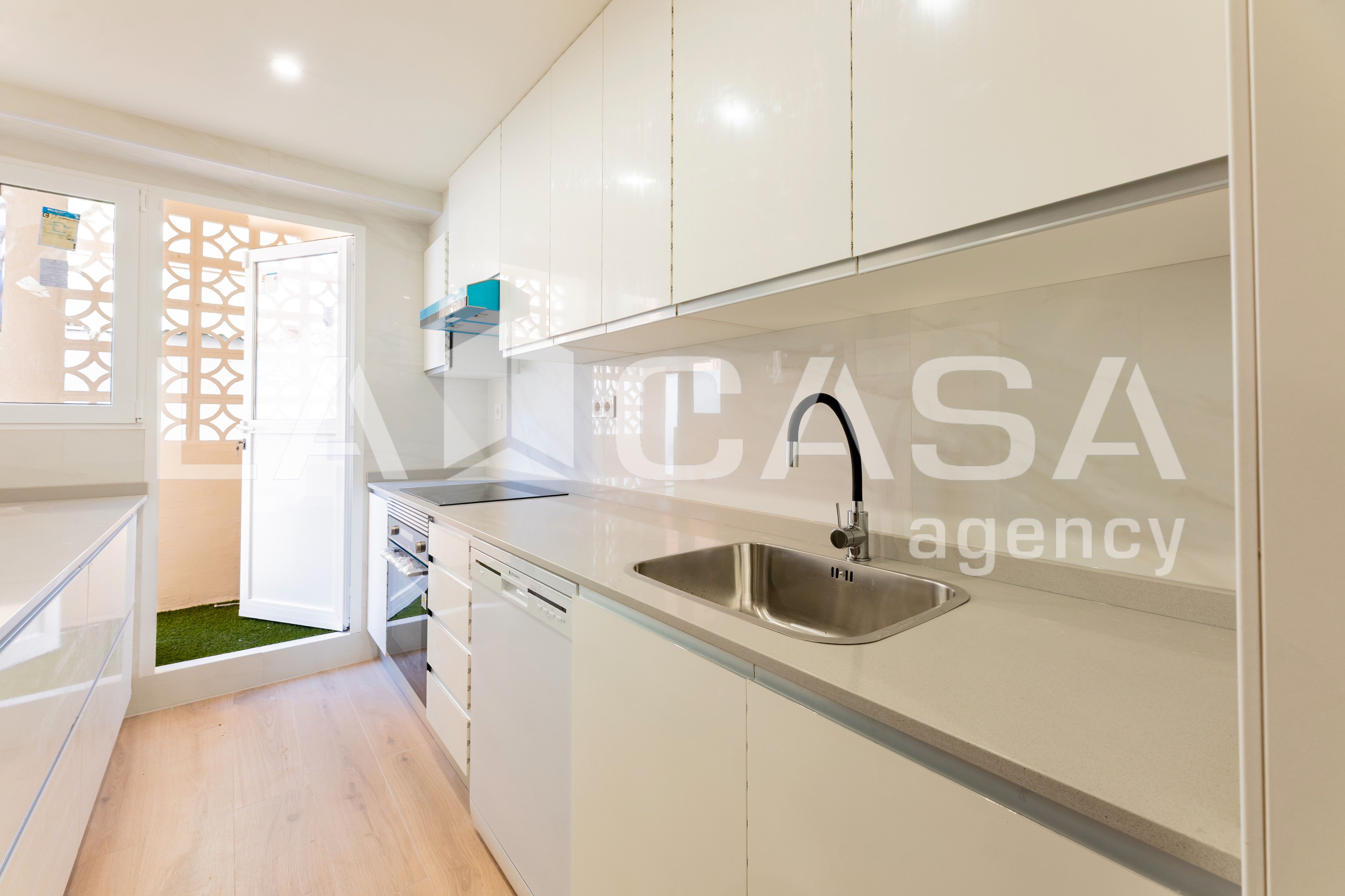 Cocina de Piso en venta en  Valencia Capital con Terraza, Trastero y Balcón