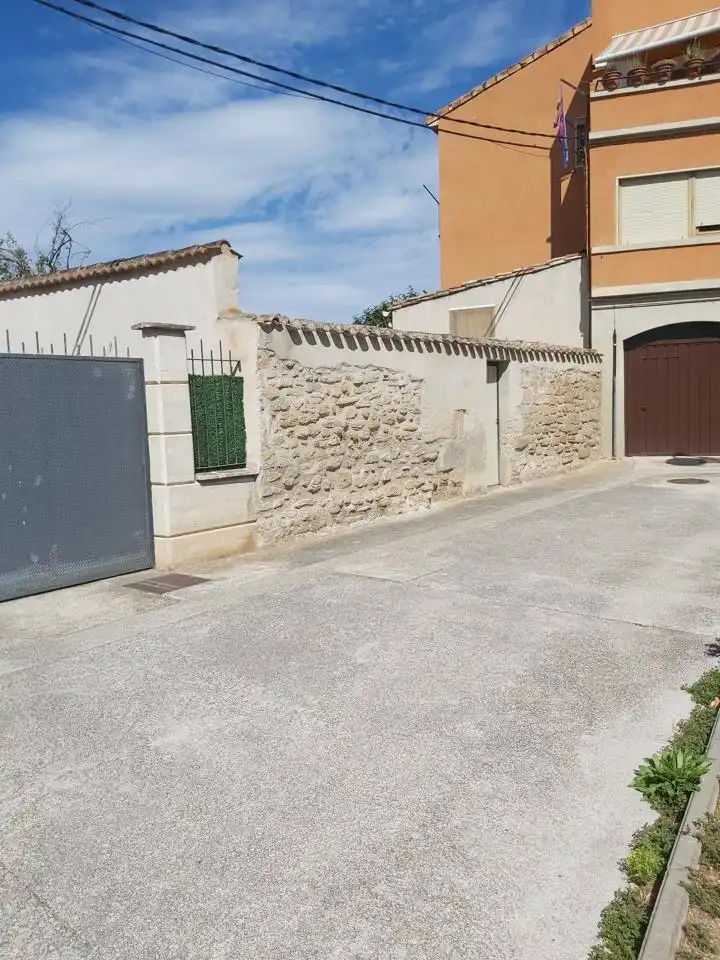 Residential zum Verkauf in Río Odrón, Los Arcos