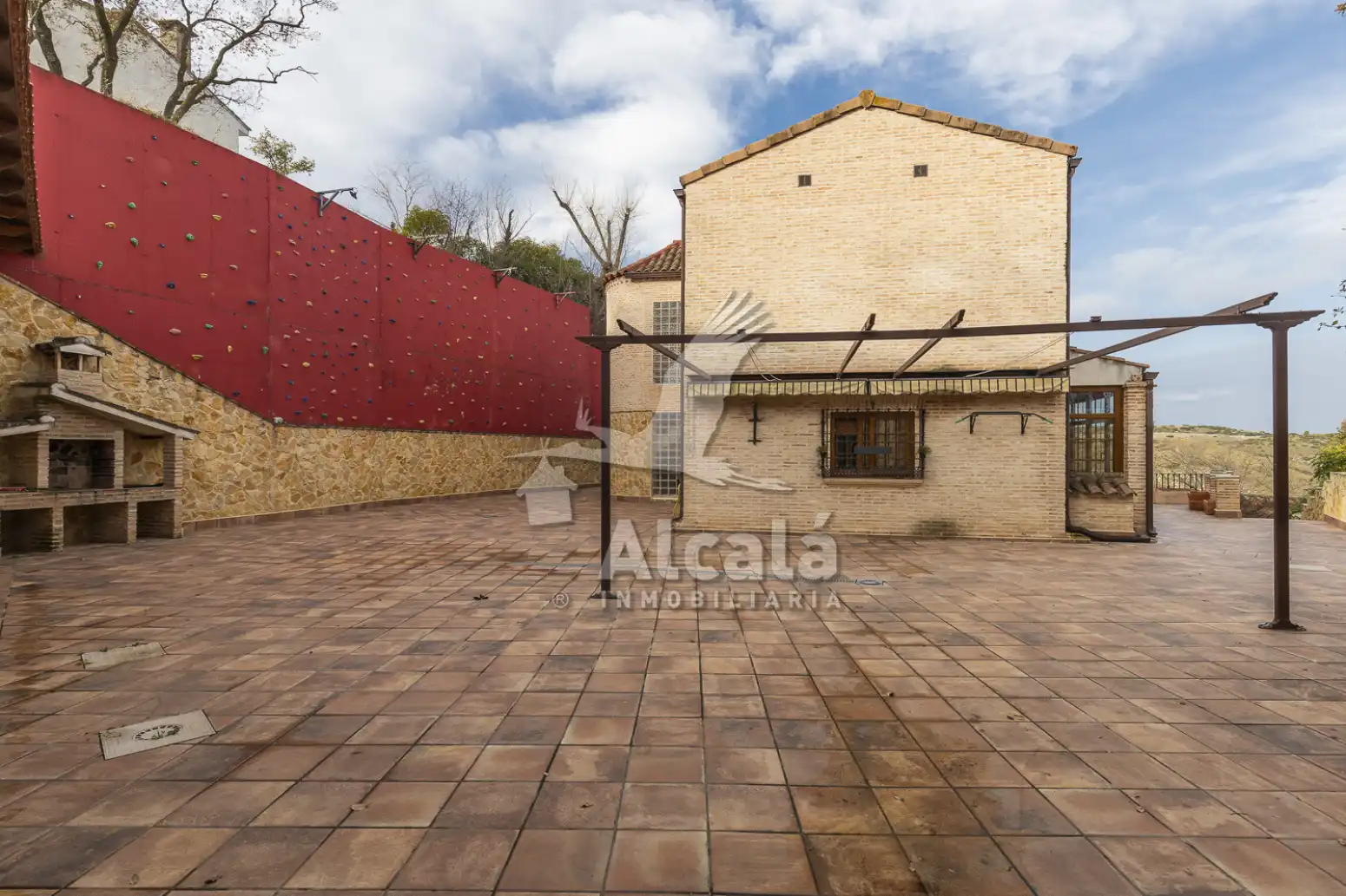 Vista exterior de Casa o chalet en venta en Villalbilla con Aire acondicionado, Calefacción y Piscina