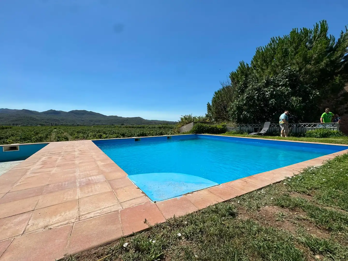 Piscina de Edifici en venda en Benissanet