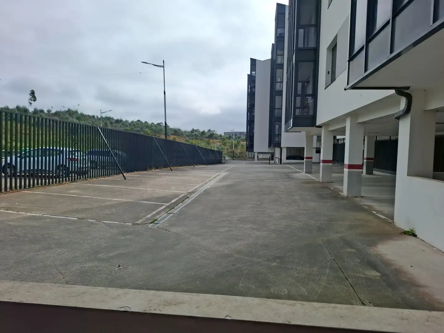 Parking de Piso en venta en Viveiro con Terraza, Amueblado y Piscina comunitaria