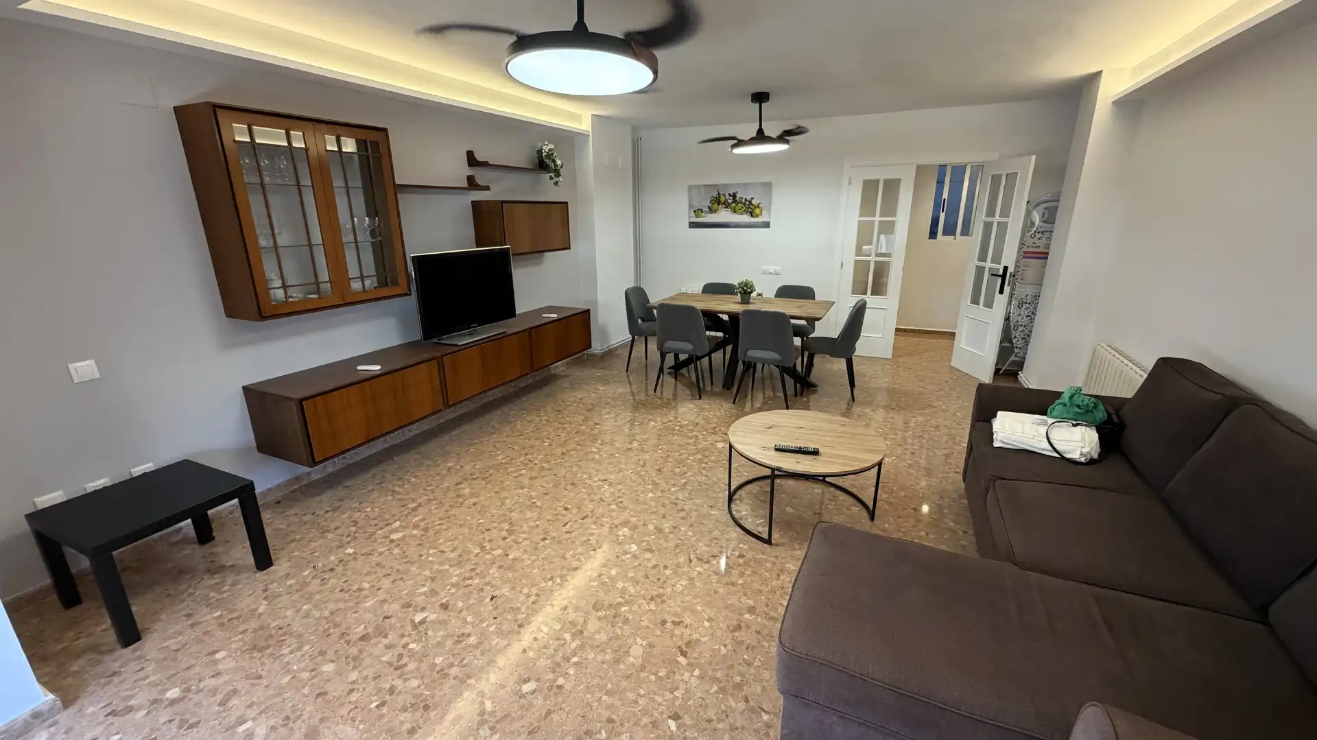 Sala d'estar de Pis de lloguer en Valencia amb Aire condicionat, Calefacció i Jardí privat