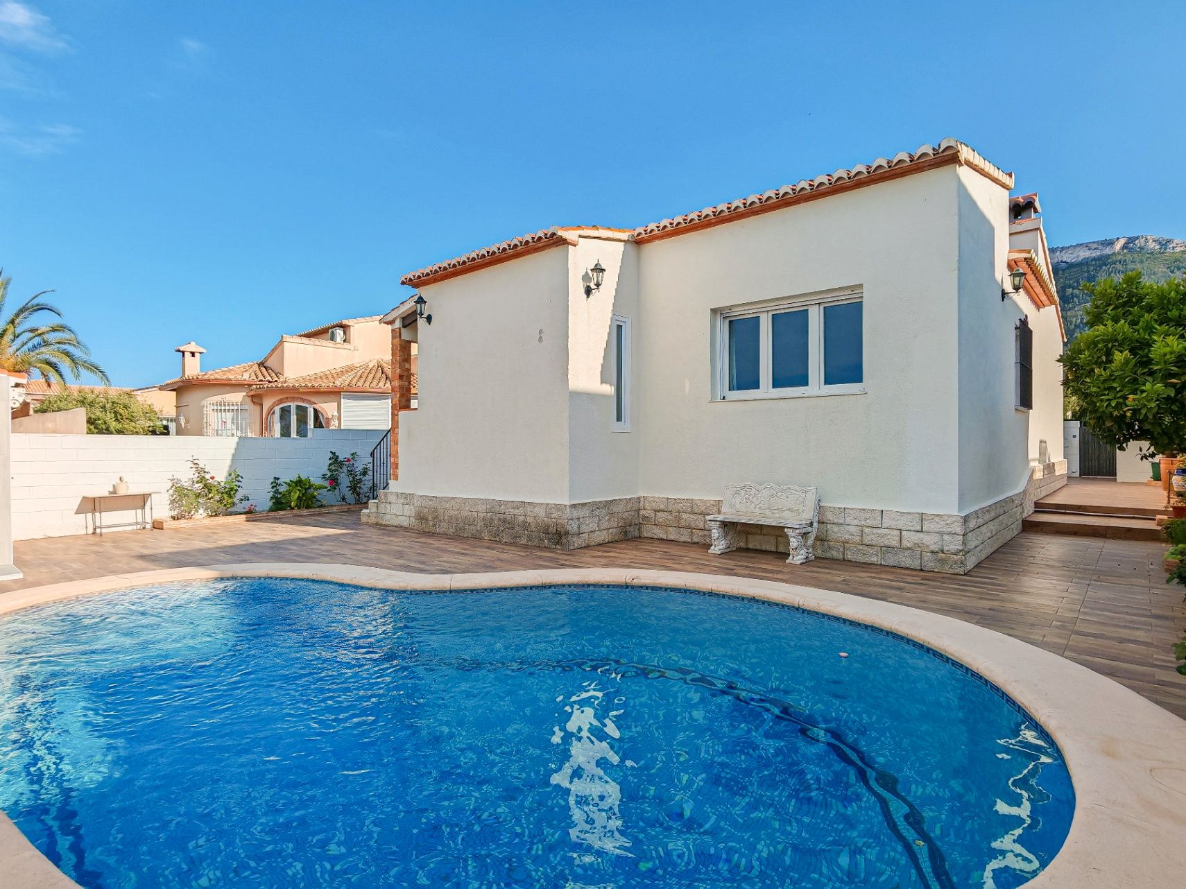 Piscina de Casa o xalet en venda en Dénia amb Aire condicionat, Calefacció i Jardí privat