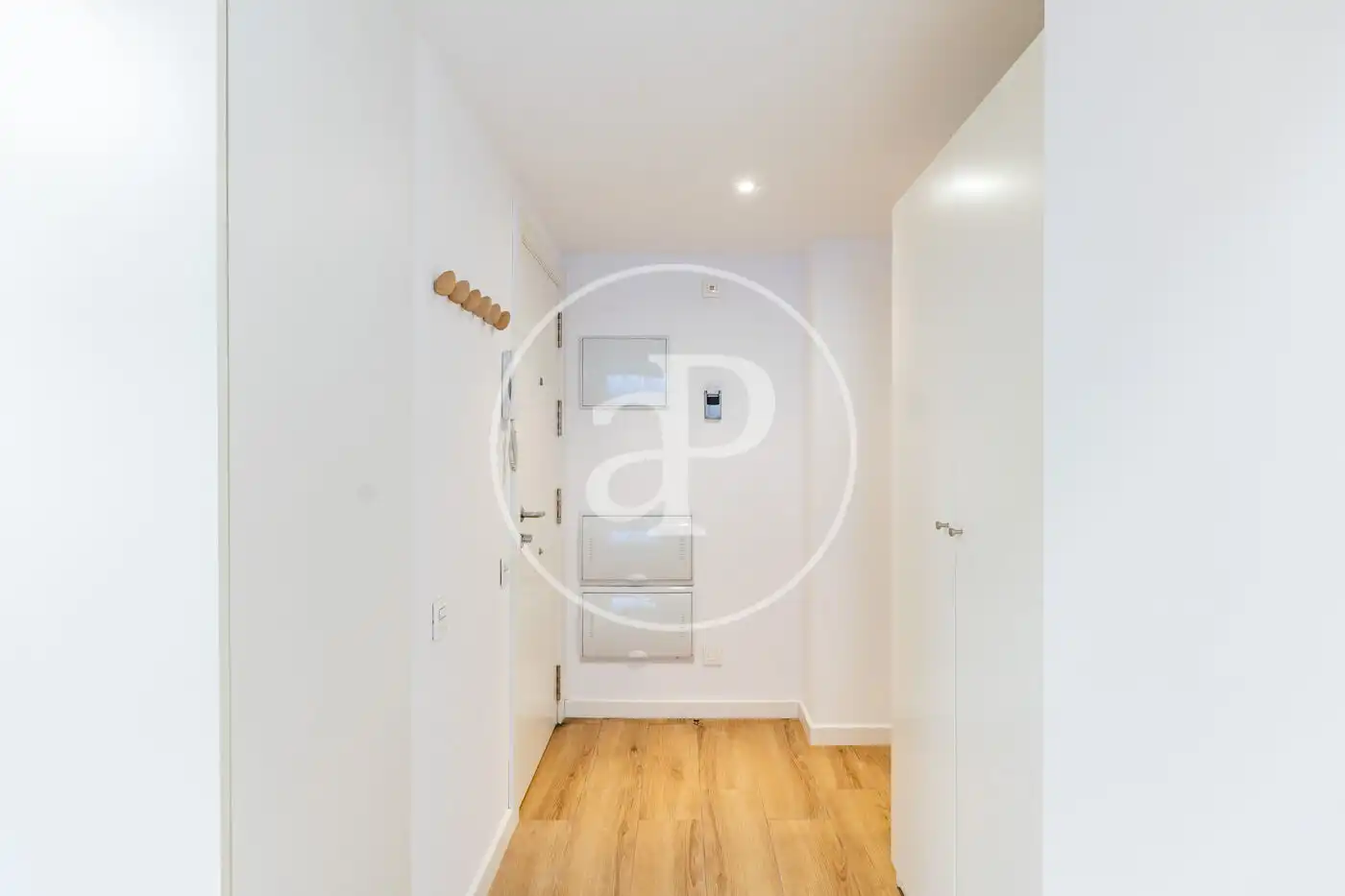Flat for sale in Barcelona  with Air Conditioner, Heating and Community pool