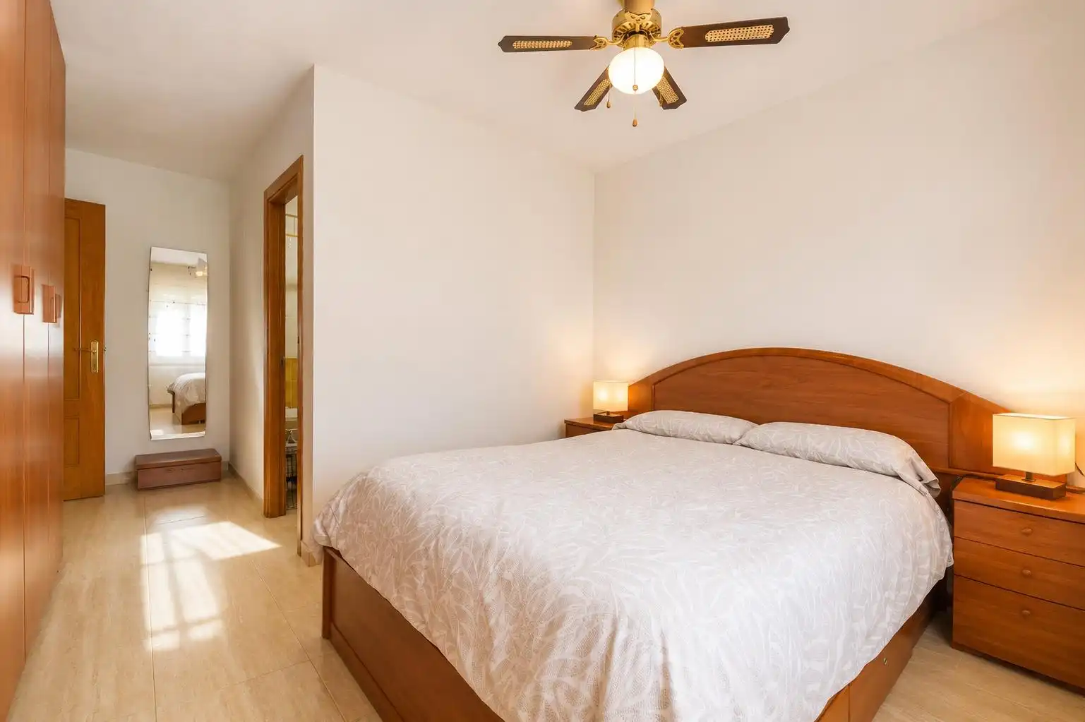 Habitación de Casa adosada en venta en Mont-roig del Camp