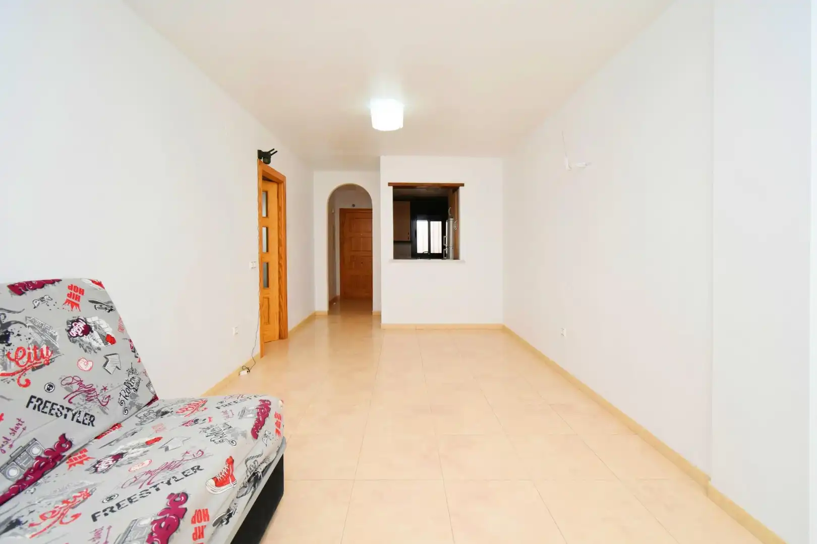 Wohnung zum Verkauf in Dalías mit Privatgarten, Terrasse und Abstellraum