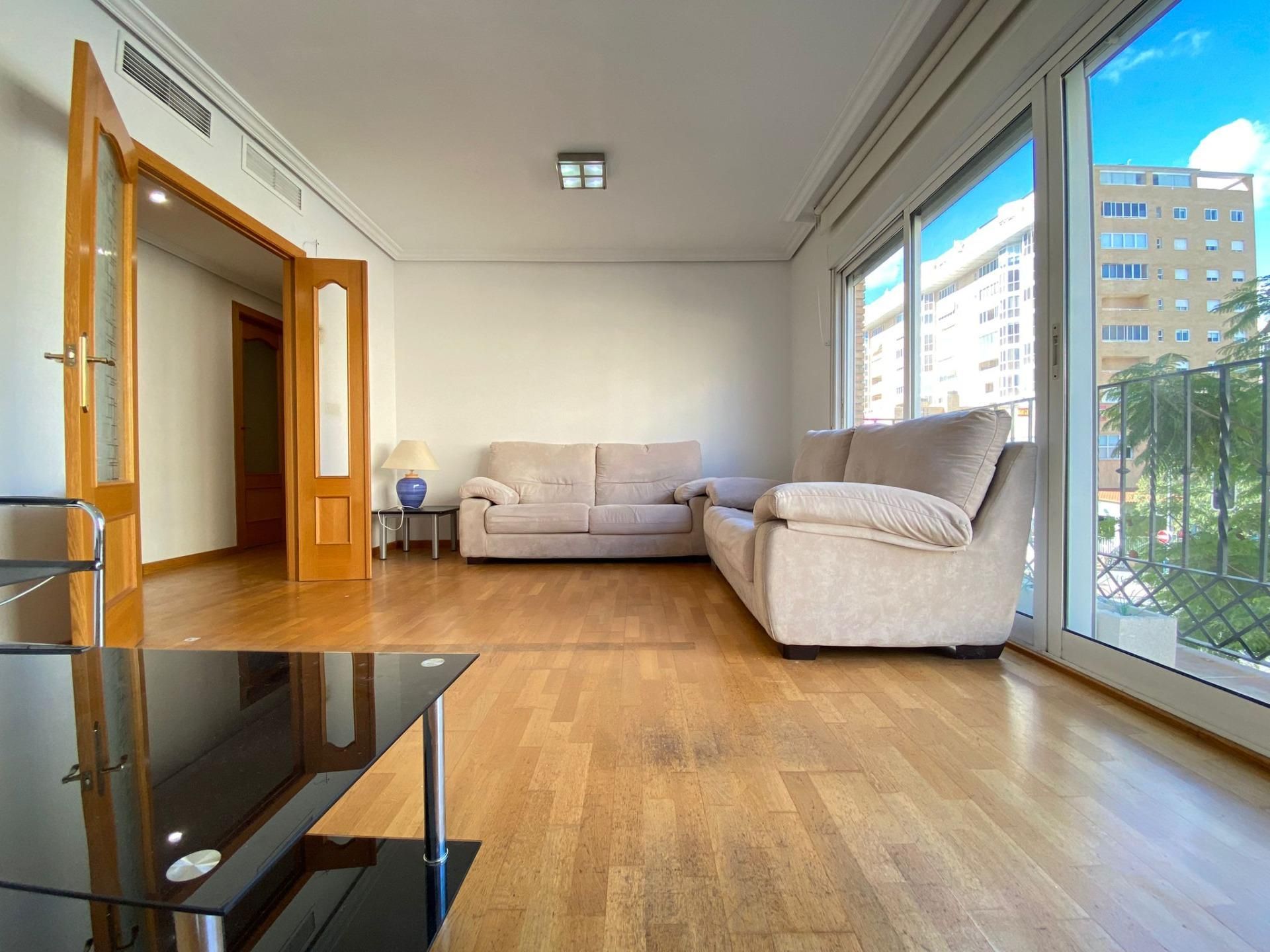 Flat to rent in Calle de María Guerrero, 46, San Gabriel