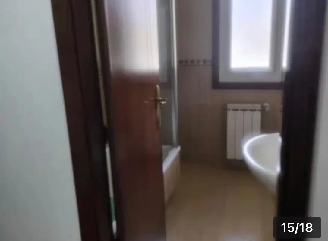 Baño de Piso en venta en Pontevedra Capital  con Trastero y Amueblado