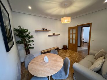 Appartamento con ascensore in affitto a Calle de Espronceda 16
