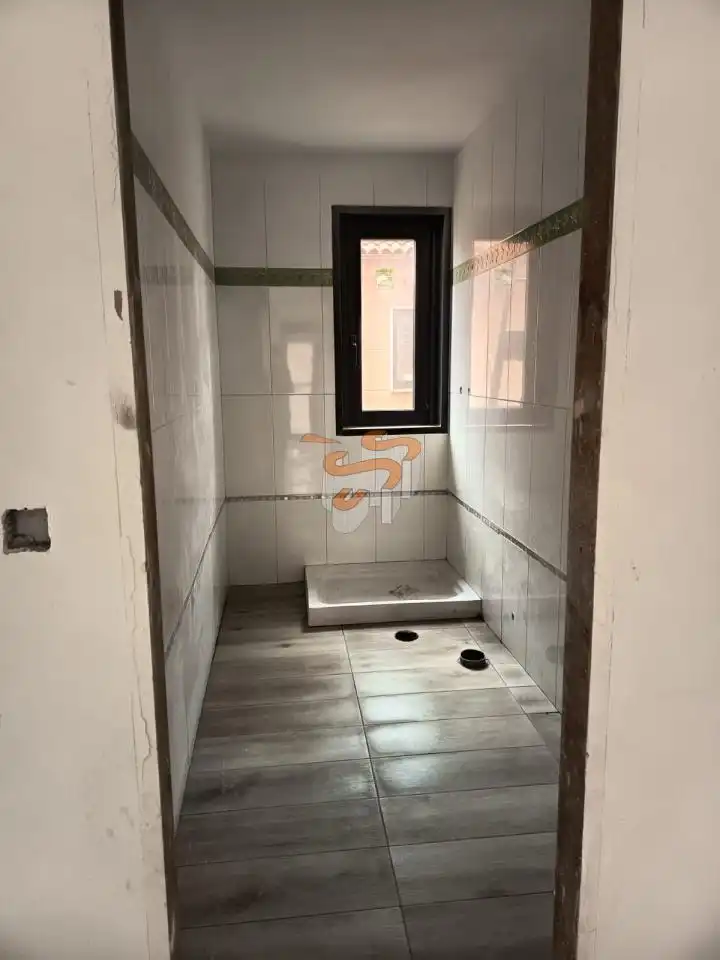 Bany de Casa adosada en venda en Ferrol amb Calefacció, Jardí privat i Terrassa