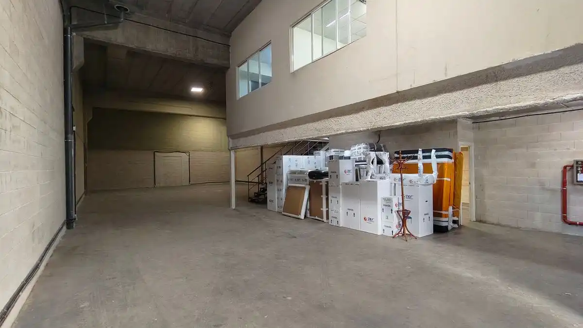 Local comercial en venta en C. Lanzarote, imagen 2