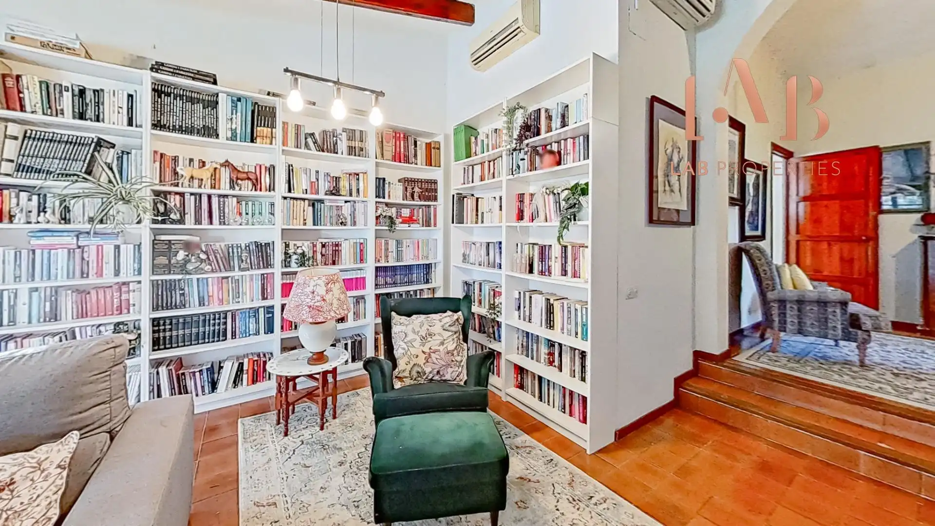 Sala d'estar de Finca rústica en venda en  Palma de Mallorca amb Aire condicionat