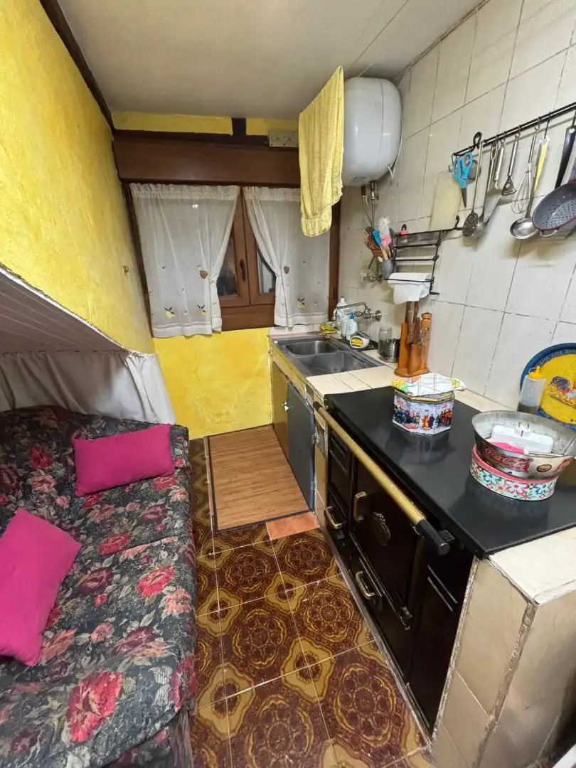 Kitchen of Flat for sale in Langreo  with Private garden, Storage room and Furnished