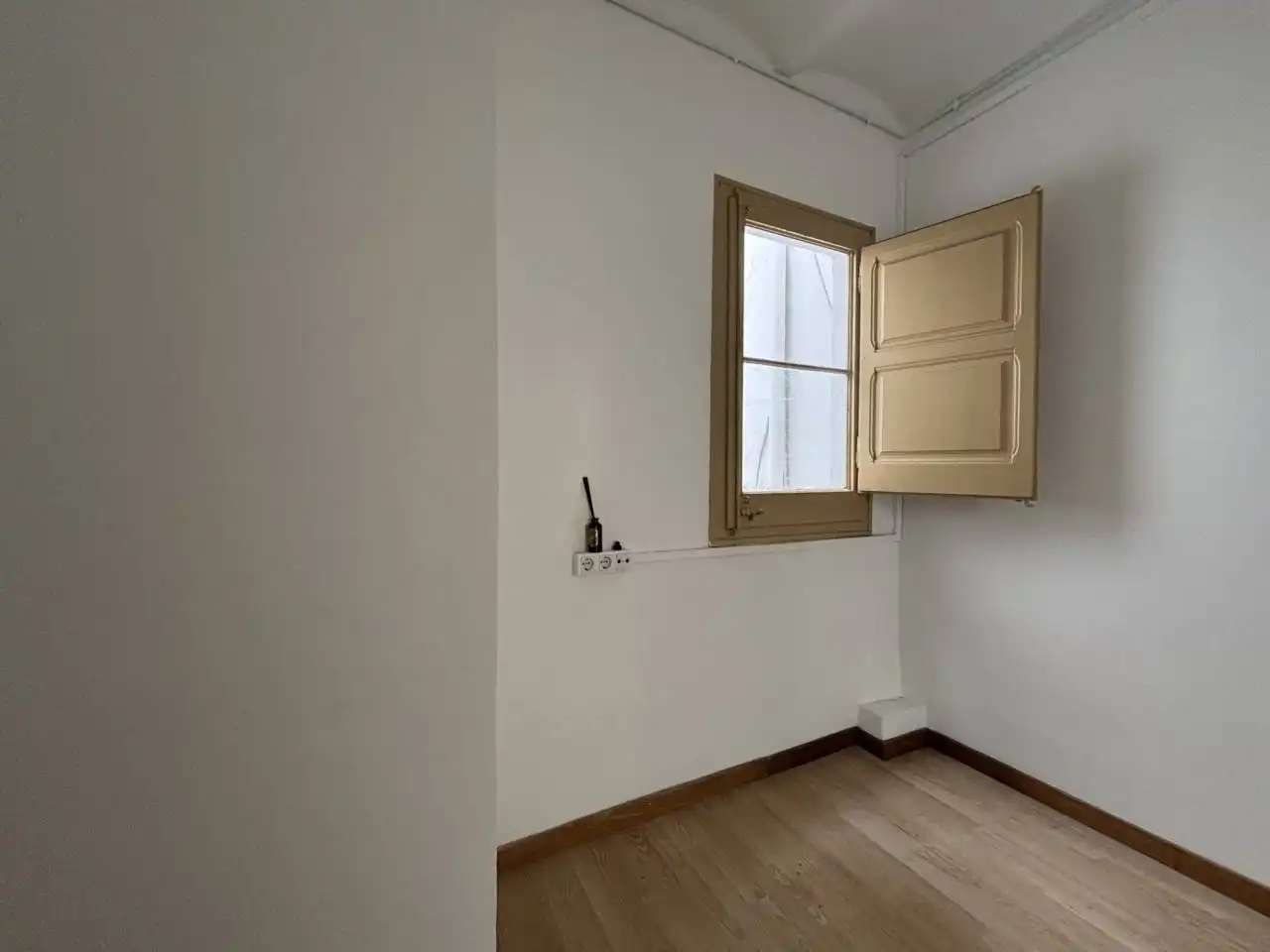 Büro zur Miete in Barcelona mit Alarm