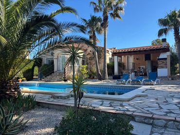 Chalet con piscina en venta en CENTRE 37